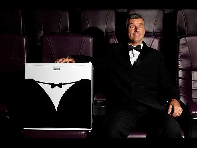 Тони Хоукс: Самое Длинное Путешествие с Холодильником