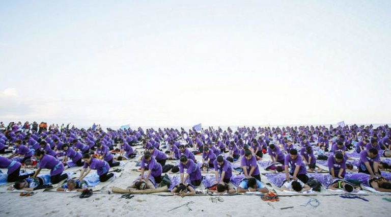 Самый массовый сеанс массажа: 1000 человек