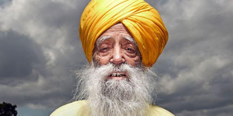 Индиец стал самым старым бегуном-марафонцем