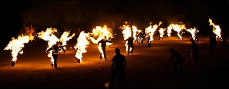 Самое большое число людей, согласившихся поджечь себя