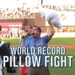 Самая масштабная битва подушками (рекорд Миннесоты)