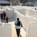 Самый большой снежный лабиринт