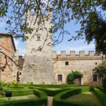 В Италии продается частный дом, который признан самым большим в мире