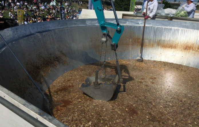 Самое большое количество порций супа, приготовленных за 8 часов