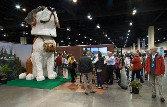 Во Флориде создали самый большой болван (качающаяся голова)