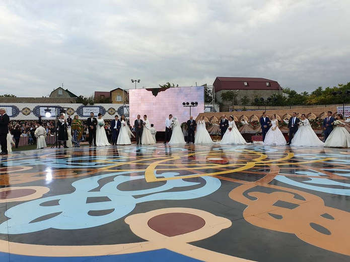 Самая многонациональная и самая многочисленная свадьба