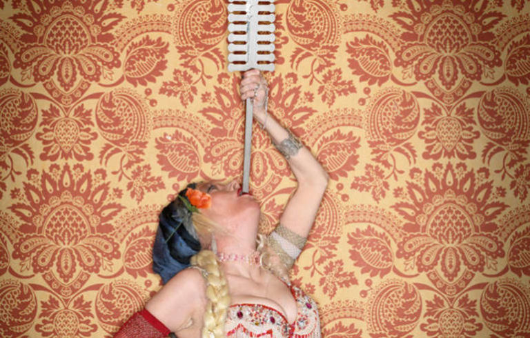 Самый длинный проглоченный меч