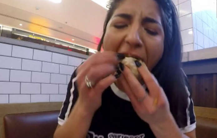 Самое быстрое поедание бурито