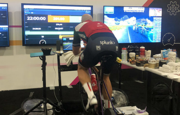 Самая длинная виртуальная дистанция на велотренажере за 24 часа (мужчины)