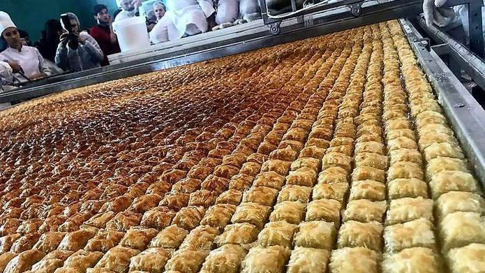 Самая большая пахлава