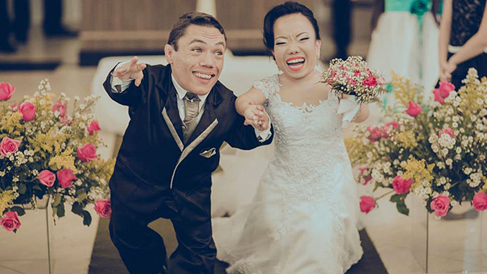 Пауло и Катюсия - самая низкорослая супружеская пара в мире