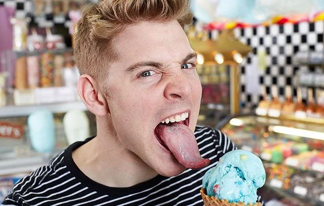 Самый длинный язык в мире: Ник Стоберл